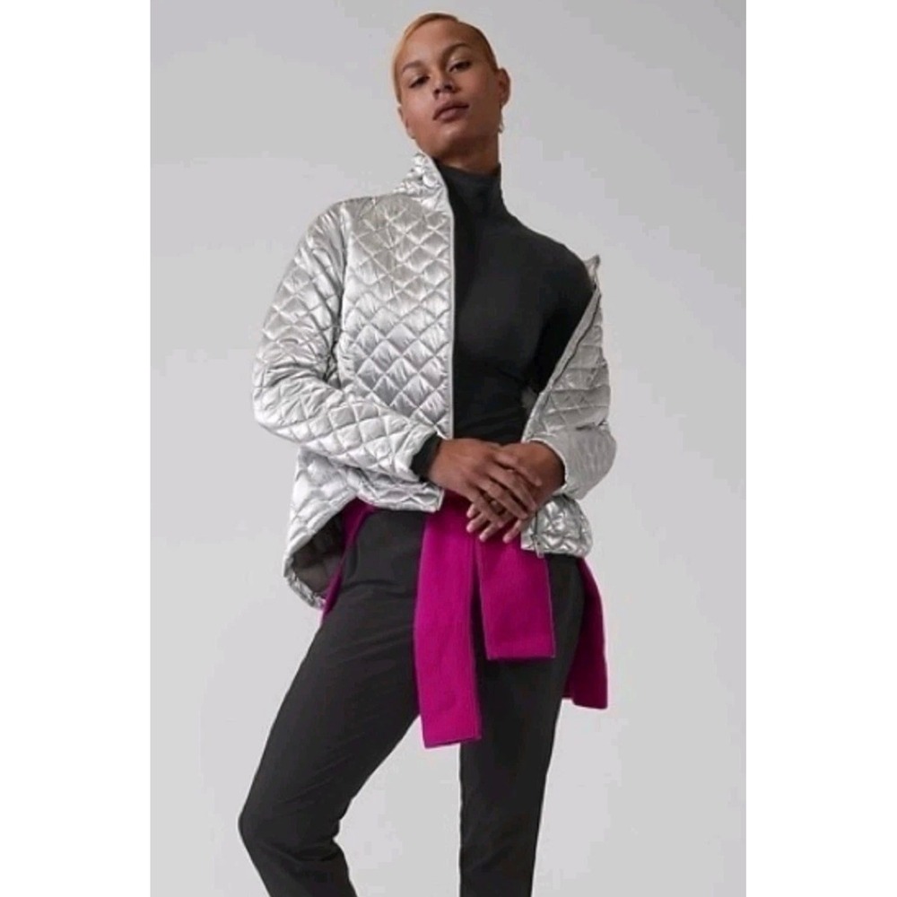 Athleta  Whisper Featherless Metallic quilted jacketSilver Zip Jacket sixe L - Picture 2 of 9